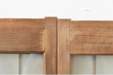 アンティーク建具　シンプルな佇まいが落ち着きのある空間を演出する格子入り書院戸4枚セット(窓、引き戸、ガラス戸)(R-076364)