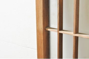アンティーク建具　シンプルな佇まいが落ち着きのある空間を演出する格子入り書院戸4枚セット(窓、引き戸、ガラス戸)(R-076364)