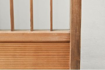 アンティーク建具　シンプルな佇まいが落ち着きのある空間を演出する格子入り書院戸4枚セット(窓、引き戸、ガラス戸)(R-076364)