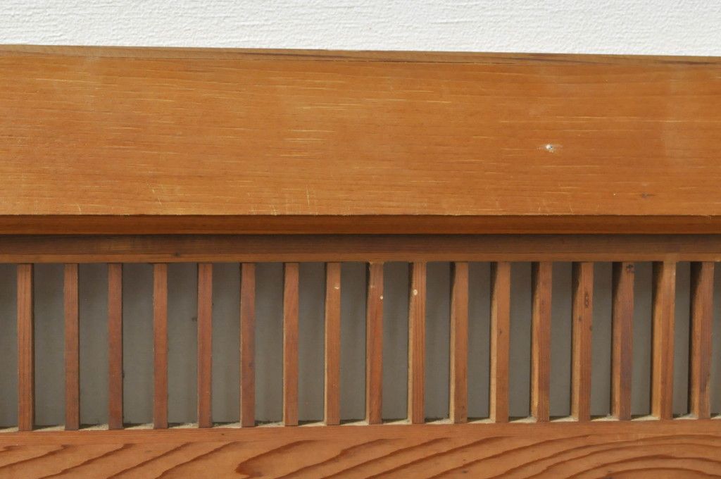 ビンテージ建具 松竹梅 和の空間を演出する彫刻入り組子欄間2枚セット(明り取り、明かり取り、彫刻欄間、ランマ、ヴィンテージ)(R-076368)