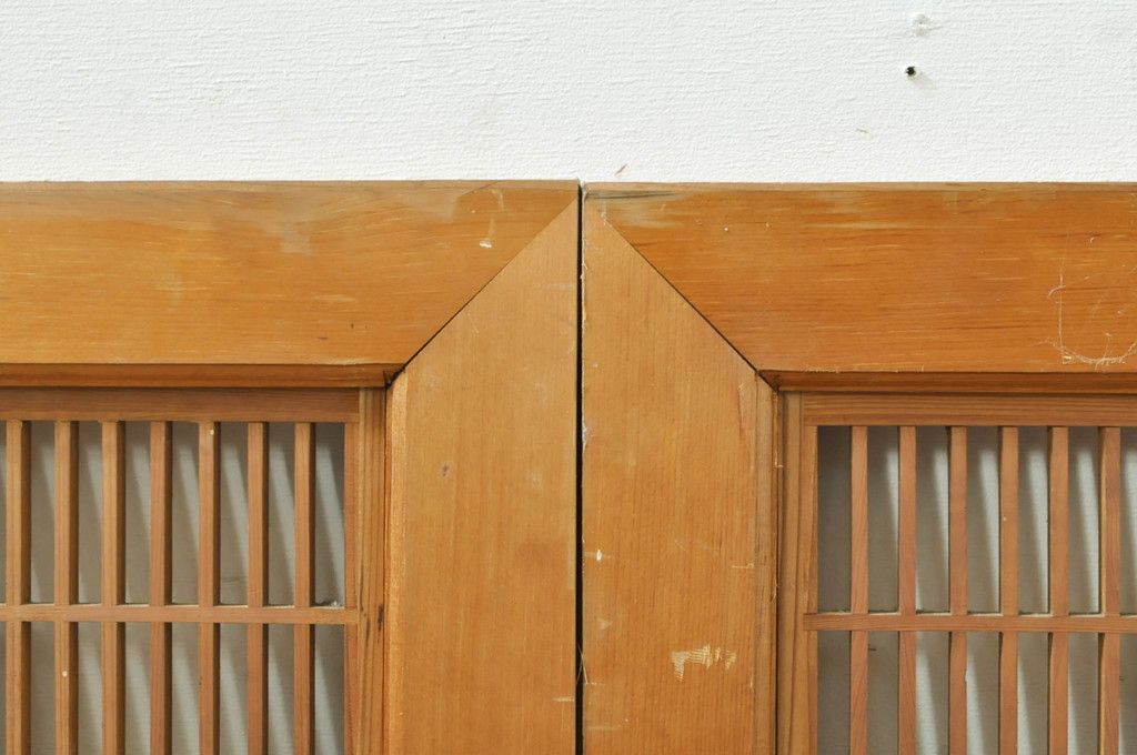 ビンテージ建具 松竹梅 和の空間を演出する彫刻入り組子欄間2枚セット(明り取り、明かり取り、彫刻欄間、ランマ、ヴィンテージ)(R-076368)