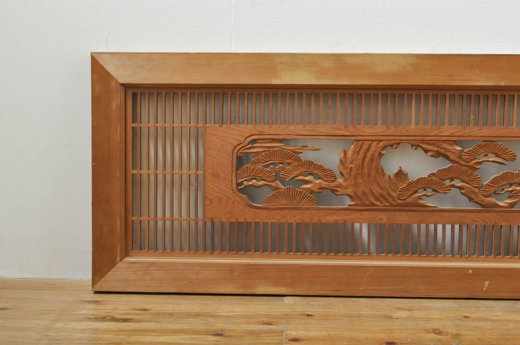 ビンテージ建具 松竹梅 和の空間を演出する彫刻入り組子欄間2枚セット(明り取り、明かり取り、彫刻欄間、ランマ、ヴィンテージ)(R-076368)