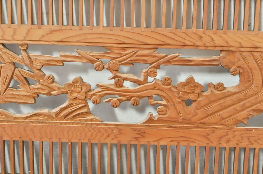 ビンテージ建具 松竹梅 和の空間を演出する彫刻入り組子欄間2枚セット(明り取り、明かり取り、彫刻欄間、ランマ、ヴィンテージ)(R-076368)