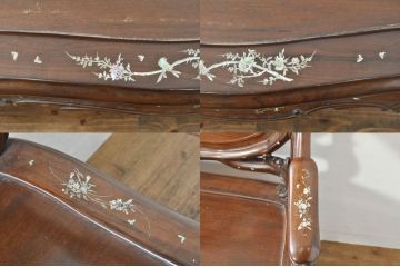 アジアンビンテージ　唐木(花梨、カリン)　螺鈿(ラデン)　象嵌入り　花に舞う蝶の意匠が愛らしいベンチ(長椅子、長イス、板座チェア、アームチェア、ヴィンテージ)(R-076373)