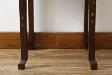アジアンアンティーク　象嵌入り　総紫檀(シタン)材　螺鈿細工が美しい飾り棚(花台、飾り台、サイドテーブル)(R-076379)