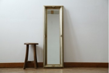 中古　イタリア高級輸入家具　上品な華やかさが魅力的! アンティーク調のウォールミラー　(R-076381)