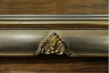 中古　イタリア高級輸入家具　上品な華やかさが魅力的! アンティーク調のウォールミラー　(R-076381)