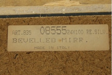 中古　イタリア高級輸入家具　上品な華やかさが魅力的! アンティーク調のウォールミラー　(R-076381)