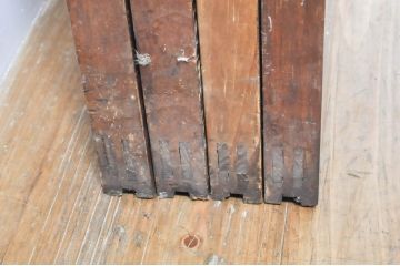 アンティーク建具　ダイヤガラス入り　落ち着いた空間に合わせやすいレトロなガラス戸4枚セット(引き戸)(R-076389)
