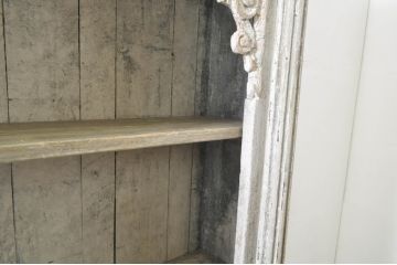 フランスアンティーク　シャビーシックな風合いがおしゃれなフレンチシェルフ(飾り棚、陳列棚、ディスプレイラック、本棚、ブックシェルフ、書棚、店舗什器)(R-076396)