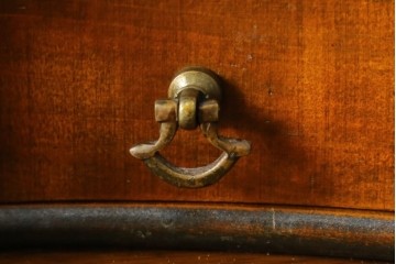 イギリスヴィンテージ　高級家具　ロスジョン(ROSJOHN)　マホガニー材　イギリス王室御用達ブランドのライティングビューロー　(R-076401)