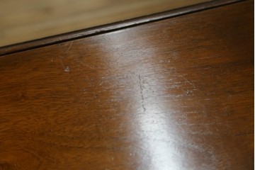 イギリスヴィンテージ　高級家具　ロスジョン(ROSJOHN)　マホガニー材　イギリス王室御用達ブランドのライティングビューロー　(R-076401)