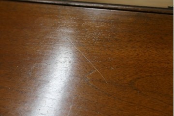 イギリスヴィンテージ　高級家具　ロスジョン(ROSJOHN)　マホガニー材　イギリス王室御用達ブランドのライティングビューロー　(R-076401)