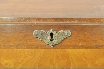 イギリスビンテージ　イギリス高級家具　ロスジョン(ROSJOHN)　イギリス王室御用達　マホガニー材　品のある佇まいが美しいライティングビューロー(ワークデスク、サイドチェスト、在宅用、在宅ワーク用、ヴィンテージ、英国)(R-076401)