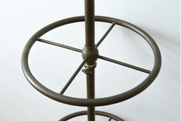 フランスアンティーク　希少!!　鋳物ベース　真鍮製のフレンチポールハンガー　(R-076410)