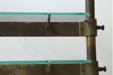 フランスビンテージ　大理石ベース　真鍮(しんちゅう)フレームの卓上フレンチディスプレイスタンド　(R-076411)