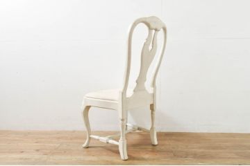 フランスアンティーク　ペイント　可愛らしい彫刻を施したフレンチダイニングチェア(椅子、イス、いす、アームレスチェア)(R-076412)