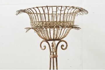 フランスアンティーク　ペンキのはげたフレンチプランタースタンド(花台、飾り台)(R-076413)