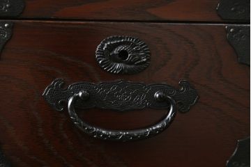 中古　筑後民芸　落ち着いた佇まいで和の雰囲気を引き立てる小箪笥(収納箪笥、整理箪笥、サイドチェスト、引き出し、和箪笥)(定価約17万円)(R-076417)
