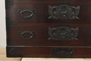 中古　欅産業　仙台民芸箪笥(仙台箪笥)　漆塗りの品のある佇まいが美しい衣装箪笥(引き出し、サイドチェスト、収納箪笥、和たんす)(R-076418)
