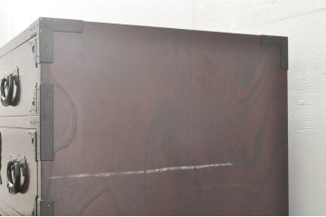 中古　欅産業　仙台民芸箪笥(仙台箪笥)　漆塗りの品のある佇まいが美しい衣装箪笥(引き出し、サイドチェスト、収納箪笥、和たんす)(R-076418)