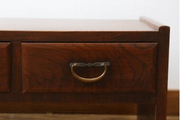 和製アンティーク　総欅(ケヤキ)材　銅金具の重厚な文机(ローテーブル、座机、センターテーブル、作業台、ワークデスク、テレビ台、在宅用、在宅ワーク用)(R-076420)