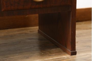 和製アンティーク　総欅(ケヤキ)材　銅金具の重厚な文机(ローテーブル、座机、センターテーブル、作業台、ワークデスク、テレビ台、在宅用、在宅ワーク用)(R-076420)