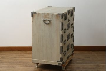 中古　会津松本(會津松本)　東西館　牡丹金具が上品な会津桐箪笥(桐たんす、小箪笥、和タンス、衣装箪笥、収納箪笥)(定価約42万円)(R-076425)