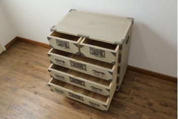 中古　会津松本(會津松本)　東西館　牡丹金具が上品な会津桐箪笥(桐たんす、小箪笥、和タンス、衣装箪笥、収納箪笥)(定価約42万円)(R-076425)