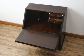 中古　北海道民芸家具　コンパクトで使い勝手の良いライティングビューロー(簿記机、ワークデスク、引き出し、サイドチェスト、在宅用、在宅ワーク用)(R-076426)