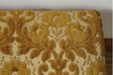 中古　神戸洋家具　彫刻入りで華やかなドレッサーとスツールのセット(化粧台、鏡台、ミラー、イス、椅子)(R-076428)