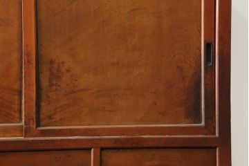 和製アンティーク　檜(ヒノキ)材・欅(ケヤキ)材　シンプルなつくりがお部屋に取り入れやすい収納棚(戸棚、キャビネット、茶棚、茶箪笥、水屋箪笥、食器棚、サイドボード、店舗什器)(R-076430)
