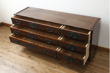 中古　美品　岩谷堂箪笥　籐里木工所　佐藤幸則作　天板を付けてリメイク!落ち着いた色味が魅力的なローボード(引き出し、ローチェスト、サイドチェスト、収納箪笥、テレビ台、テレビボード)(R-076433)