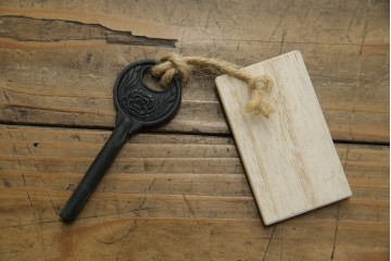 中古　美品　岩谷堂箪笥　籐里木工所　佐藤幸則作　落ち着いた色味が魅力的なローボード(引き出し、ローチェスト、サイドチェスト、収納箪笥、テレビ台、テレビボード)(R-076433)