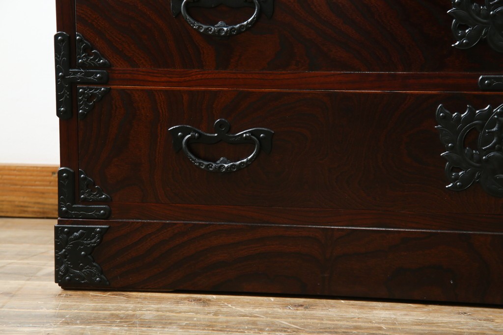 中古　美品　岩谷堂箪笥　籐里木工所　佐藤幸則作　落ち着いた色味が魅力的なローボード(引き出し、ローチェスト、サイドチェスト、収納箪笥、テレビ台、テレビボード)(R-076433)