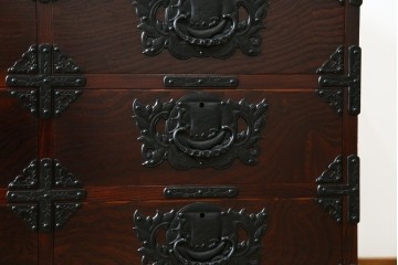 中古　美品　岩谷堂箪笥　籐里木工所　佐藤幸則作　落ち着いた色味が魅力的なローボード(引き出し、ローチェスト、サイドチェスト、収納箪笥、テレビ台、テレビボード)(R-076433)