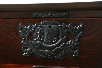 中古　美品　岩谷堂箪笥　籐里木工所　佐藤幸則作　落ち着いた色味が魅力的なローボード(引き出し、ローチェスト、サイドチェスト、収納箪笥、テレビ台、テレビボード)(R-076433)