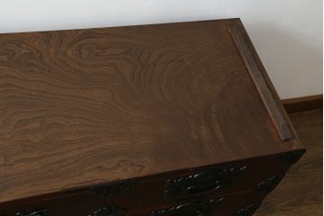 中古　美品　岩谷堂箪笥　籐里木工所　佐藤幸則作　天板付きリメイク　脚(台輪)付きリメイク　落ち着いた色味が魅力的なローボード(引き出し、ローチェスト、サイドチェスト、収納箪笥、テレビ台、テレビボード)(R-076434)