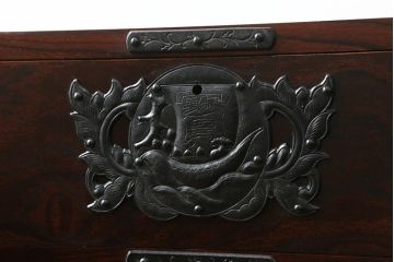 中古　美品　岩谷堂箪笥　籐里木工所　佐藤幸則作　天板付きリメイク　脚(台輪)付きリメイク　落ち着いた色味が魅力的なローボード(引き出し、ローチェスト、サイドチェスト、収納箪笥、テレビ台、テレビボード)(R-076434)