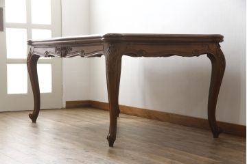 フランスビンテージ　オーク材　すらっと伸びた猫脚に施されたデザインが上品なパーケットリーエクステンションテーブル(ダイニングテーブル、4人掛け、6人掛け、食卓、ヴィンテージ)(R-076436)