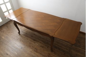 フランスビンテージ　オーク材　すらっと伸びた猫脚に施されたデザインが上品なパーケットリーエクステンションテーブル(ダイニングテーブル、4人掛け、6人掛け、食卓、ヴィンテージ)(R-076436)