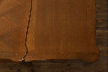フランスビンテージ　オーク材　すらっと伸びた猫脚に施されたデザインが上品なパーケットリーエクステンションテーブル(ダイニングテーブル、4人掛け、6人掛け、食卓、ヴィンテージ)(R-076436)