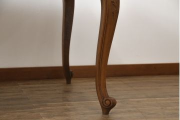 フランスビンテージ　オーク材　すらっと伸びた猫脚に施されたデザインが上品なパーケットリーエクステンションテーブル(ダイニングテーブル、4人掛け、6人掛け、食卓、ヴィンテージ)(R-076436)