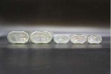 大正〜昭和初期　お洒落なディスプレイに活躍するガラス瓶5点セット(ボトル、ガラスビン、硝子、薬瓶、花瓶、花入、花器)(R-076437)