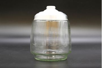 昭和レトロ　当時物　大正〜昭和初期　アルミ蓋　昔懐かしい雰囲気漂うガラス瓶3個セット(キャニスター、ガラスビン、硝子、菓子瓶、フタ付き)(R-076438)