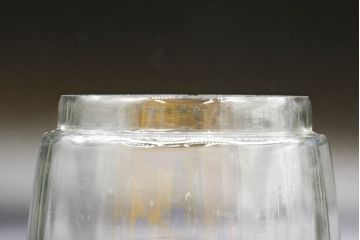 昭和レトロ　当時物　大正〜昭和初期　アルミ蓋　昔懐かしい雰囲気漂うガラス瓶3個セット(キャニスター、ガラスビン、硝子、菓子瓶、フタ付き)(R-076439)