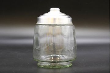 昭和レトロ　当時物　大正〜昭和初期　アルミ蓋　昔懐かしい雰囲気漂うガラス瓶3個セット(キャニスター、ガラスビン、硝子、菓子瓶、フタ付き)(R-076439)