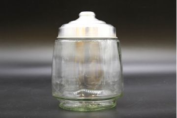 昭和レトロ　当時物　大正〜昭和初期　アルミ蓋　昔懐かしい雰囲気漂うガラス瓶3個セット(キャニスター、ガラスビン、硝子、菓子瓶、フタ付き)(R-076439)