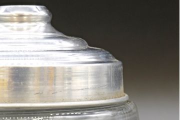 昭和レトロ　当時物　大正〜昭和初期　アルミ蓋　昔懐かしい雰囲気漂うガラス瓶3個セット(キャニスター、ガラスビン、硝子、菓子瓶、フタ付き)(R-076439)