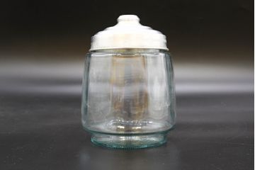 昭和レトロ　当時物　大正〜昭和初期　アルミ蓋　昔懐かしい雰囲気漂うガラス瓶3個セット(キャニスター、ガラスビン、硝子、菓子瓶、フタ付き)(R-076439)